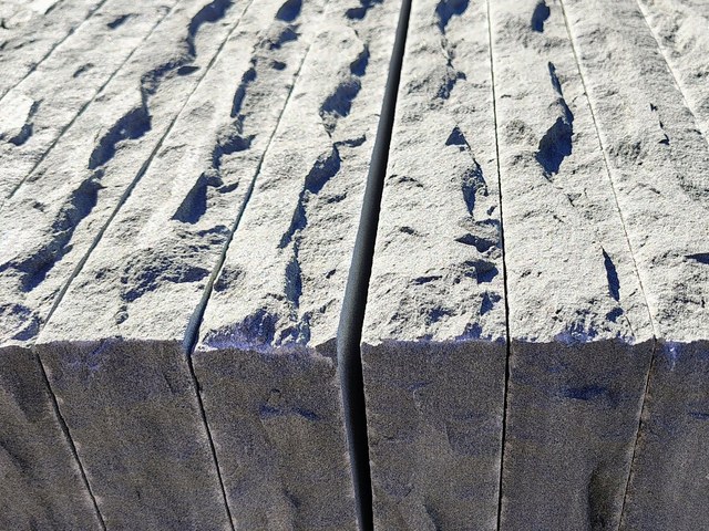 Bluestone Rock Face Edge
